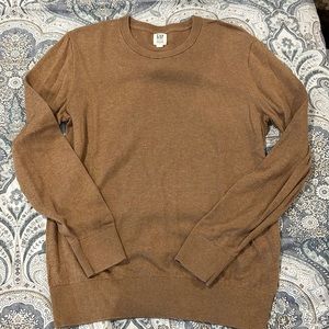 Gap sweater